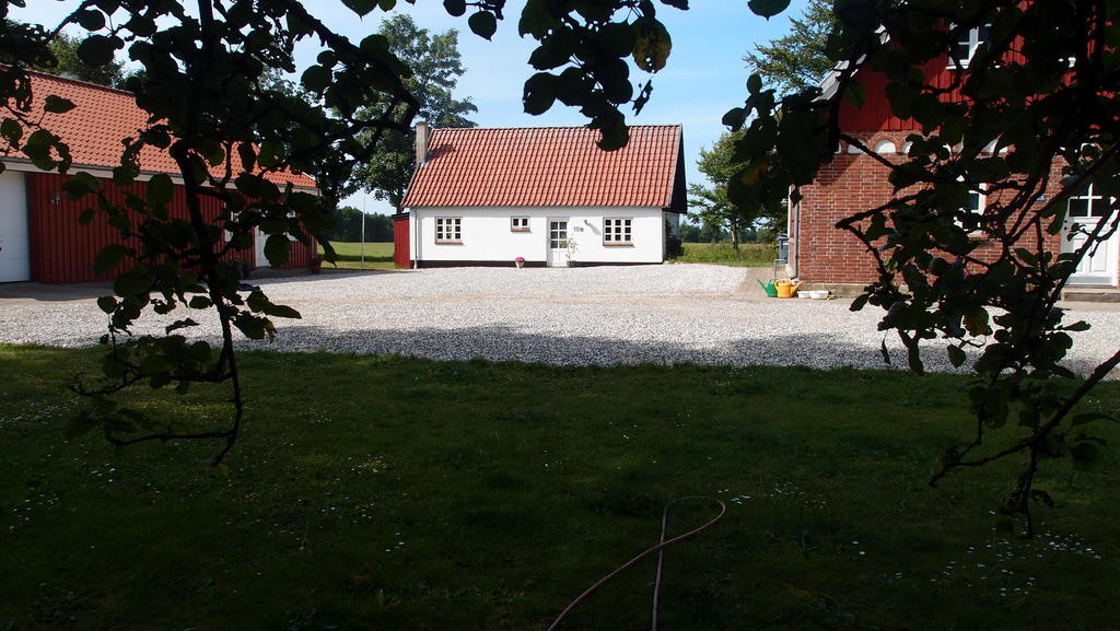 Bjaeldskovgaard Holiday House Funder Kirkeby 객실 사진
